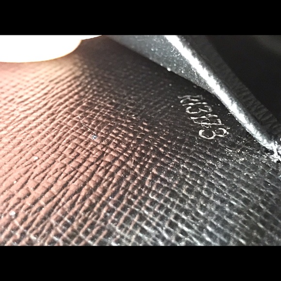 ❤️Louis Vuitton Black Epi Agenda MM (Medium) - Picture 9 of 9